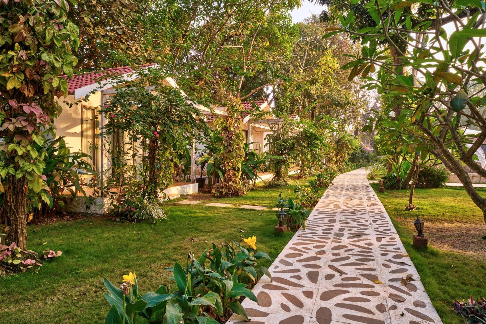Blu Resorts Вагатор Экстерьер фото